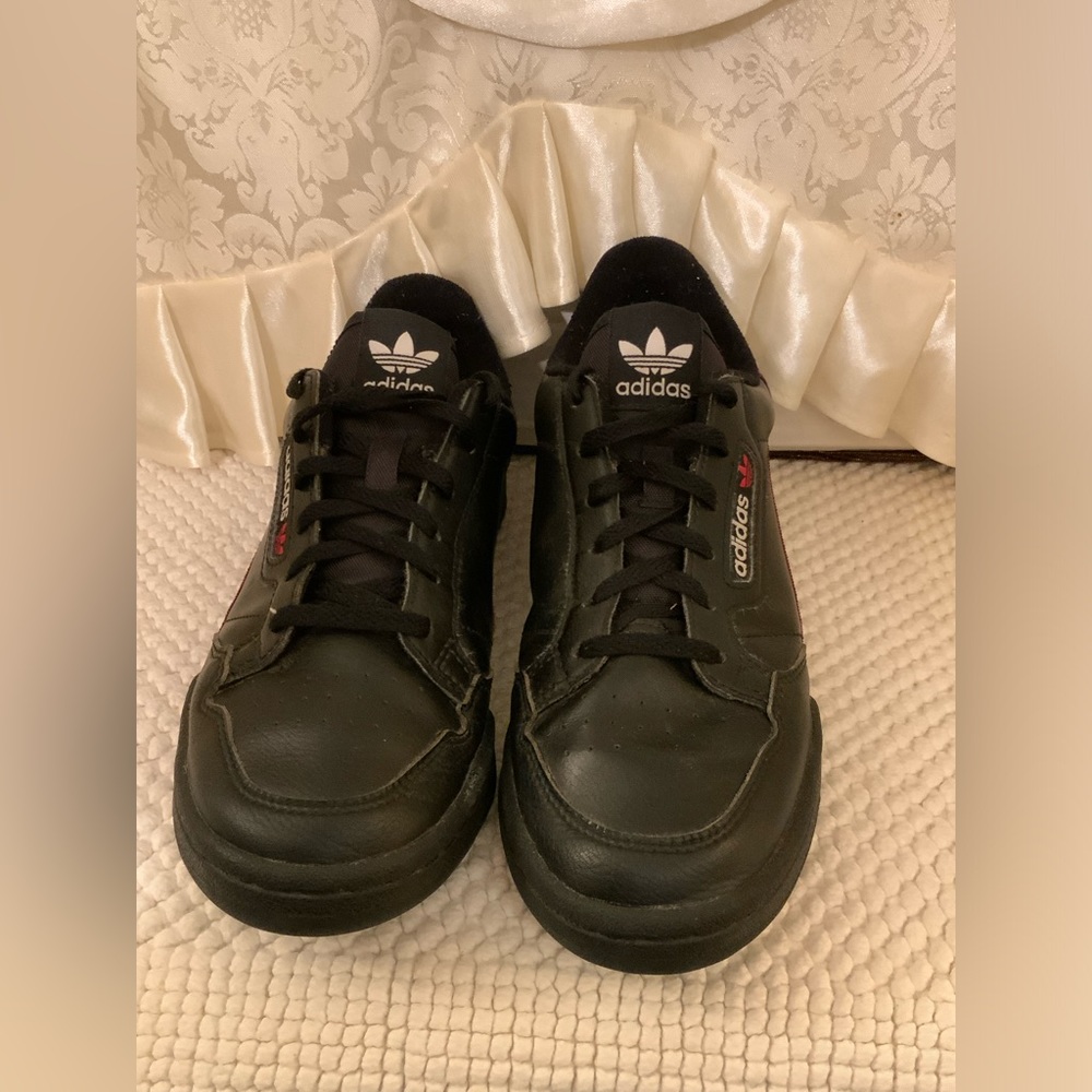 ADIDAS - Picture 2 of 7